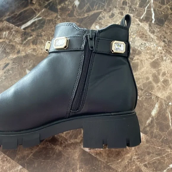 Madden NYC - Picture 4 of 8